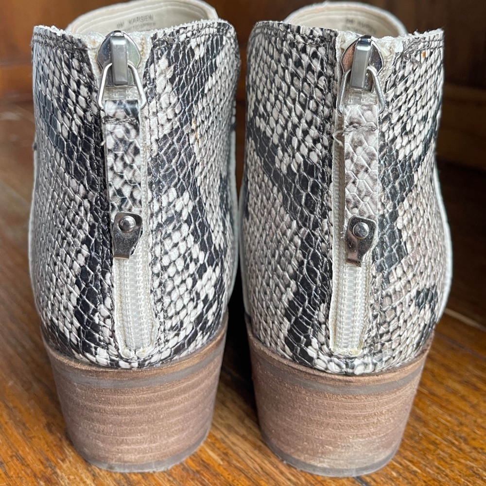 Dolce Vita Black and Gray Ankle Booties - Picture 4 of 10